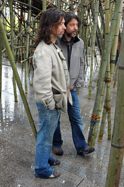Starn_twins_Bambu_the_brothers.jpg